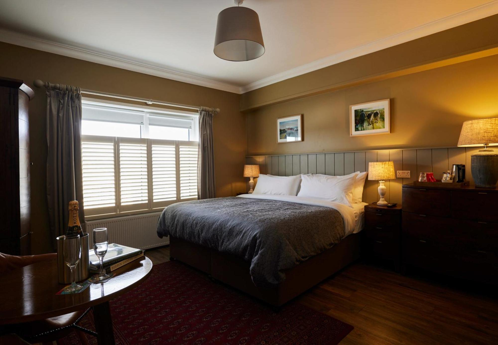 Doolin Inn Экстерьер фото